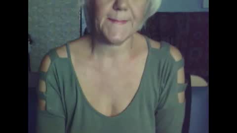 Snapshot of larisaq4ugo24 chatting on 13, 9, 2025 larisaq4ugo24 online show from 13, 9, 2025