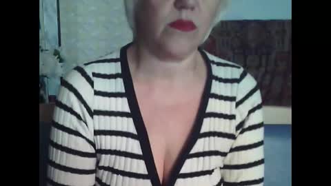 Snapshot of larisaq4ugo24 chatting on 25, 9, 2025 larisaq4ugo24 online show from 25, 9, 2025