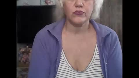Snapshot of larisaq4ugo24 chatting on 6, 10, 2025 larisaq4ugo24 online show from 6, 10, 2025
