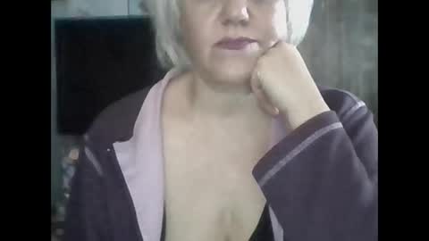 Snapshot of larisaq4ugo24 chatting on 15, 10, 2025 larisaq4ugo24 online show from 15, 10, 2025