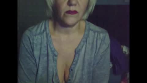 Snapshot of larisaq4ugo24 chatting on 6, 11, 2025 larisaq4ugo24 online show from 6, 11, 2025