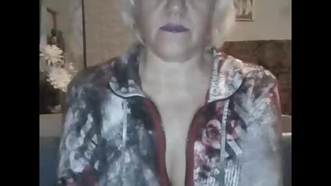 Snapshot of larisaq4ugo24 chatting on 16, 11, 2025 larisaq4ugo24 online show from 16, 11, 2025