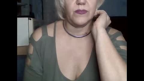 Snapshot of larisaq4ugo24 chatting on 14, 12, 2025 larisaq4ugo24 online show from 14, 12, 2025