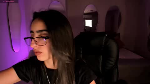 Snapshot of larisasmirnov chatting on 30, 11, 2025 Larisa Smirnov online show from 30, 11, 2025