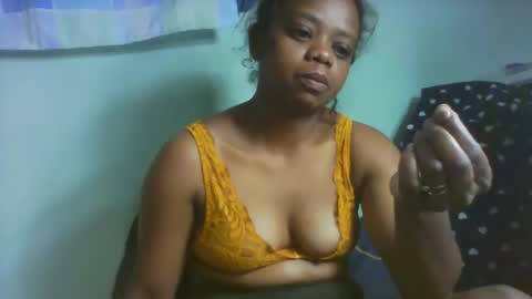 larissa645771 online show from 4, 11, 2025