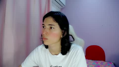 Snapshot of larry_craft chatting on 1, 3, 2026 larry online show from 1, 3, 2026