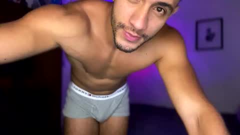 Snapshot of larry_jones chatting on 17, 1, 2025 andrew online show from 17, 1, 2025