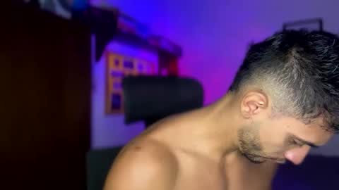 Snapshot of larry_jones chatting on 28, 1, 2025 andrew online show from 28, 1, 2025