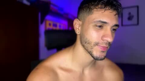 Snapshot of larry_jones chatting on 28, 1, 2025 andrew online show from 28, 1, 2025