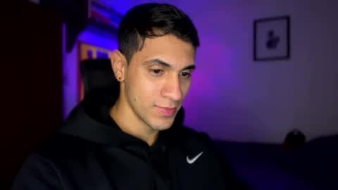 Snapshot of larry_jones chatting on 11, 2, 2025 andrew online show from 11, 2, 2025