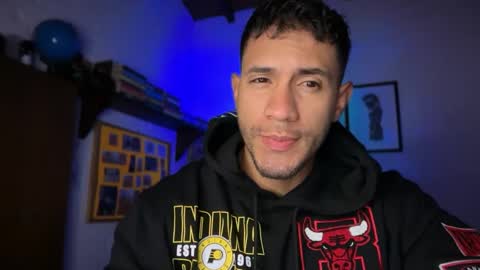 Snapshot of larry_jones chatting on 5, 10, 2025 andrew online show from 5, 10, 2025