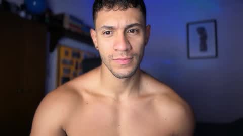 Snapshot of larry_jones chatting on 15, 10, 2025 andrew online show from 15, 10, 2025