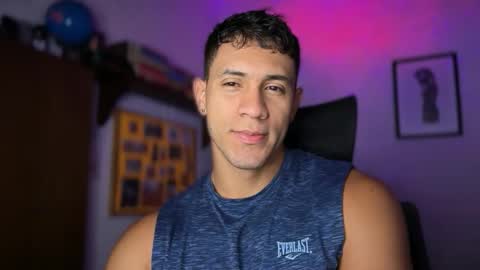 Snapshot of larry_jones chatting on 23, 10, 2025 andrew online show from 23, 10, 2025