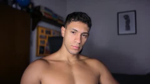 Snapshot of larry_jones chatting on 24, 10, 2025 andrew online show from 24, 10, 2025