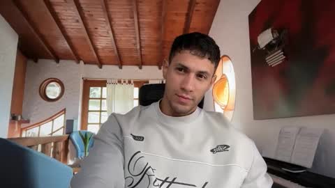 Snapshot of larry_jones chatting on 30, 10, 2025 andrew online show from 30, 10, 2025