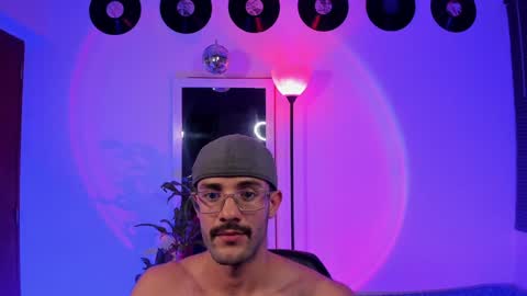 Snapshot of larry_stewart chatting on 7, 1, 2025 larry_stewart online show from 7, 1, 2025