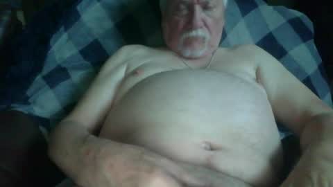 Snapshot of larryw01 chatting on 15, 7, 2026 larryw01 online show from 15, 7, 2026