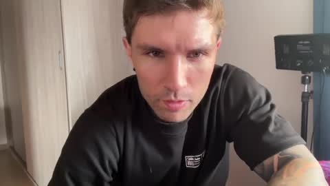 Snapshot of larsskeet chatting on 15, 7, 2026 larsskeet online show from 15, 7, 2026
