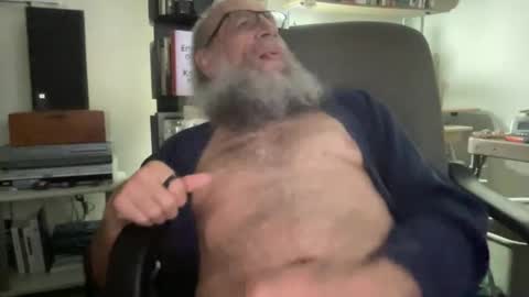 chris online show from 27, 4, 2026