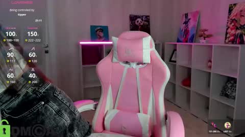 Snapshot of lasly_moon chatting on 23, 9, 2025 lasly_moon online show from 23, 9, 2025