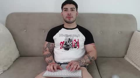 Snapshot of latam_ chatting on 15, 1, 2026 YOUR BABY online show from 15, 1, 2026