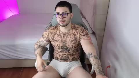 Snapshot of latam_ chatting on 2, 7, 2026 YOUR BABY online show from 2, 7, 2026