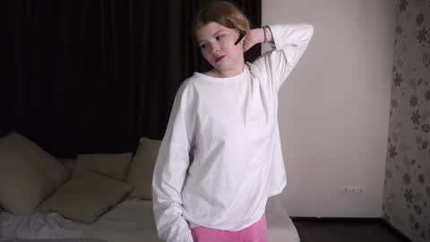 Snapshot of latanyabarthel chatting on 22, 11, 2025 Jay online show from 22, 11, 2025