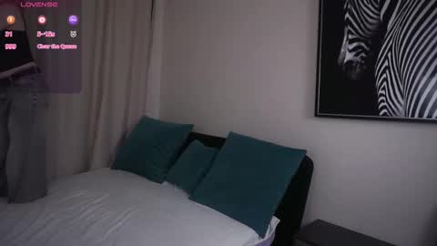 Snapshot of latanyabarthel chatting on 26, 11, 2025 Jay online show from 26, 11, 2025