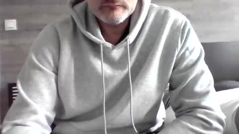 Snapshot of latetedanslesetoiles chatting on 25, 11, 2025 latetedanslesetoiles online show from 25, 11, 2025