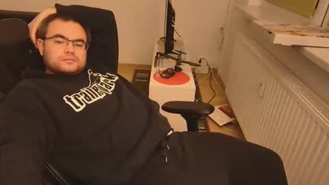 latexboy893 online show from 10, 1, 2026