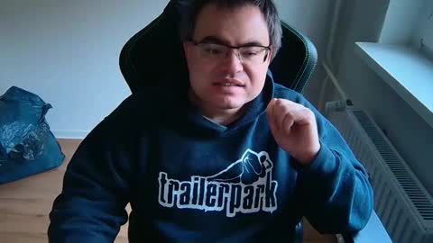 latexboy893 online show from 25, 2, 2026