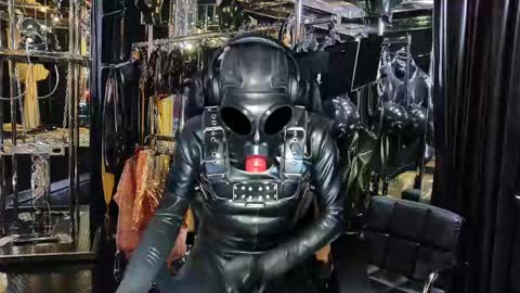 Snapshot of latexlover202 chatting on 7, 2, 2025 latexlover202 online show from 7, 2, 2025