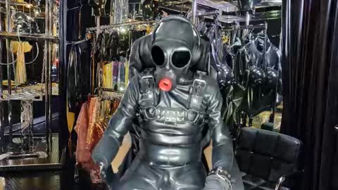 Snapshot of latexlover202 chatting on 14, 2, 2026 latexlover202 online show from 14, 2, 2026