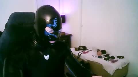 latexminheadroom online show from 17, 12, 2025