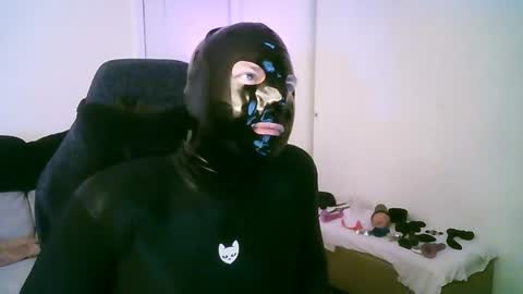 latexminheadroom online show from 17, 4, 2026