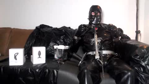 Snapshot of latexslaafboy2 chatting on 12, 11, 2025 latexslaafboy online show from 12, 11, 2025