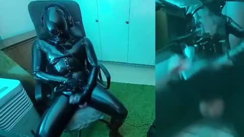 Snapshot of latexviking003 chatting on 8, 8, 2026 latexviking003 online show from 8, 8, 2026