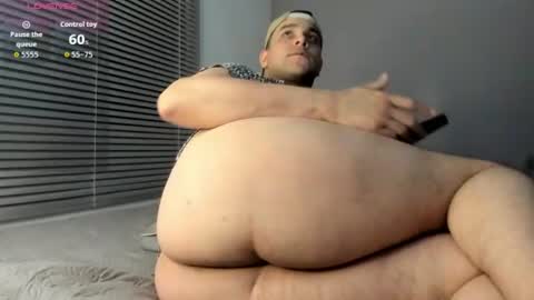 Snapshot of latin_boy_surprise chatting on 11, 6, 2026 Yisus online show from 11, 6, 2026