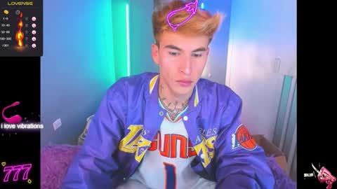 latin_boysxxx_ online show from 27, 3, 2026