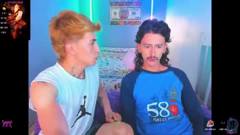 latin_boysxxx_ online show from 13, 4, 2026