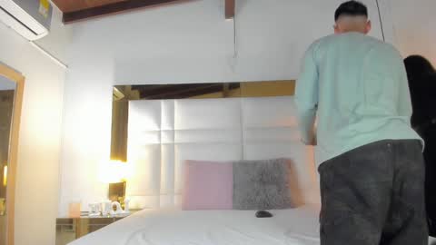Snapshot of latin_couple20y chatting on 6, 2, 2025 Johana y Santiago online show from 6, 2, 2025