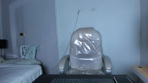 Snapshot of latin_couple20y chatting on 17, 2, 2025 Johana y Santiago online show from 17, 2, 2025