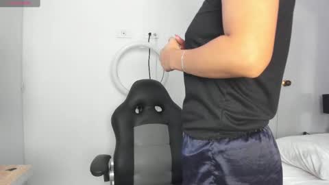 Snapshot of latin_couple20y chatting on 2, 3, 2025 Johana y Santiago online show from 2, 3, 2025