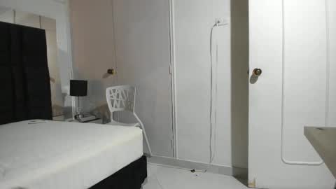 Snapshot of latin_couple20y chatting on 5, 3, 2025 Johana y Santiago online show from 5, 3, 2025