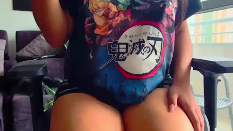 Snapshot of latin_couple77 chatting on 8, 4, 2026 Sara y Andy online show from 8, 4, 2026