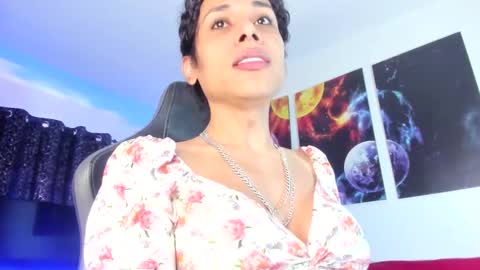 Snapshot of latin_goddessx chatting on 20, 2, 2025 instagramlatin goddessx im nikoll online show from 20, 2, 2025