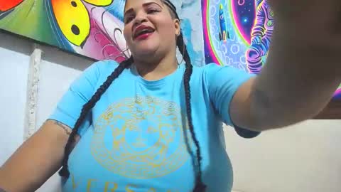 Snapshot of latina_bigboos12 chatting on 16, 10, 2025 latina_bigboos12 online show from 16, 10, 2025