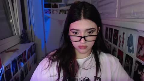 Snapshot of latina_mia chatting on 6, 2, 2025 miiiiiiaaaa online show from 6, 2, 2025