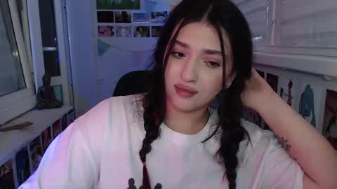 Snapshot of latina_mia chatting on 13, 2, 2025 miiiiiiaaaa online show from 13, 2, 2025