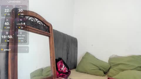 Snapshot of latinaastepmomm chatting on 25, 9, 2025 angelina online show from 25, 9, 2025